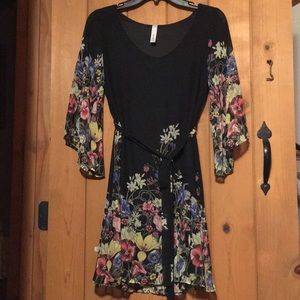 NWOT Yahada Floral dress